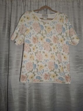 Vintage DonnKenny Classics Pastel Floral Short-Sleeve Top Medium